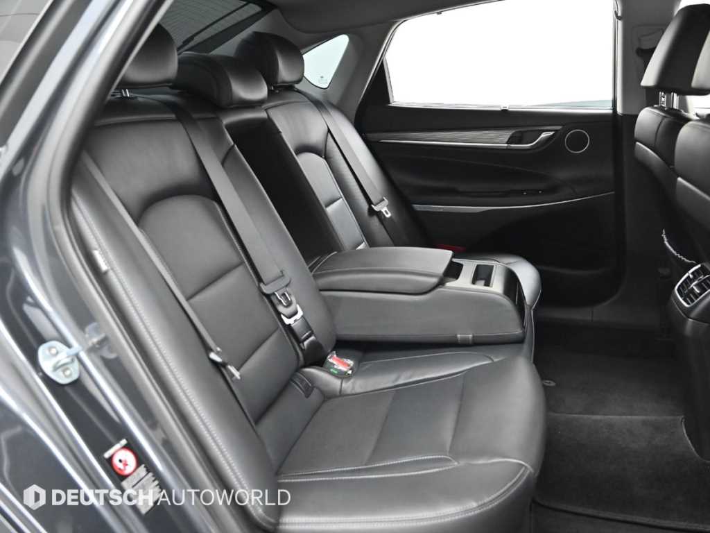 HYUNDAI Grandeur - Vista 12