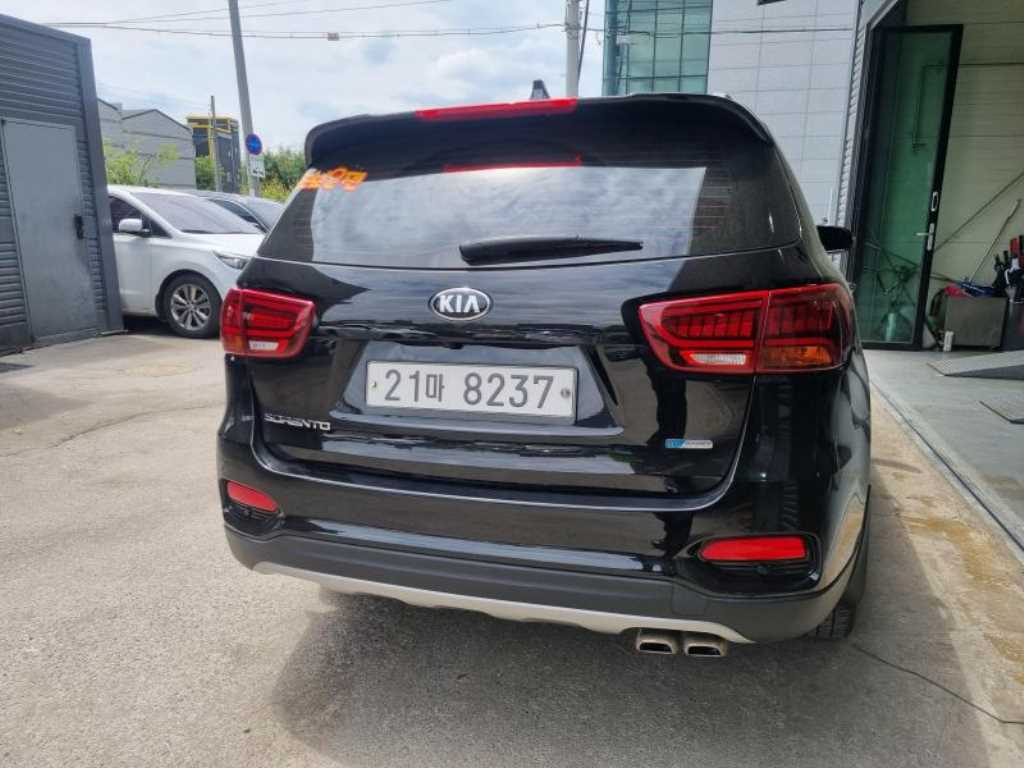 KIA Sorento - Vista 4