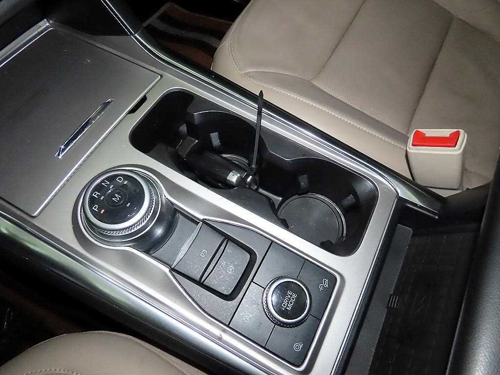 Ford Explorer - Vista 12