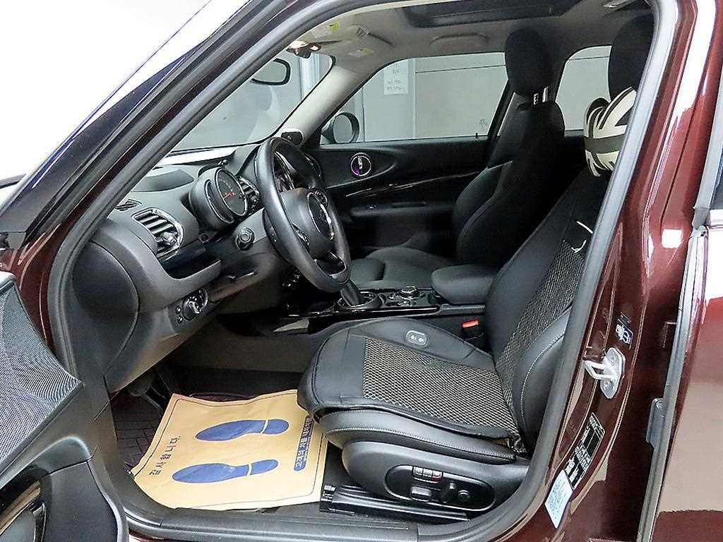 Mini Clubman - Vista 6