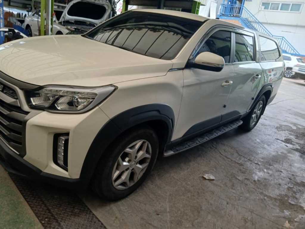 Ssangyong Rexton 2021 Blanco - Importación desde Corea - HF Imports Iquique - Foto 1