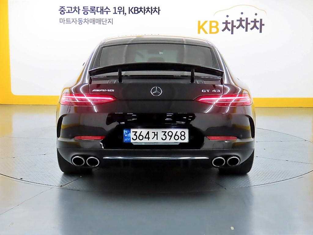 Mercedes Benz AMG GT - Vista 3