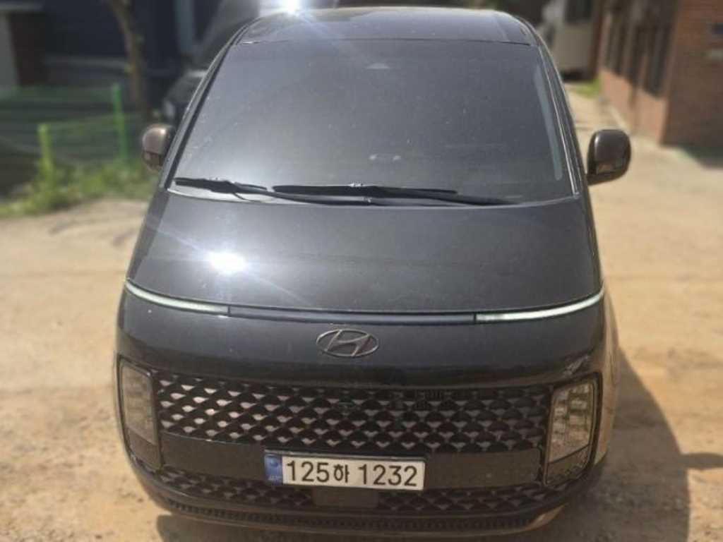 HYUNDAI Staria 2023 Negro - Importación desde Corea - HF Imports Iquique - Foto 1