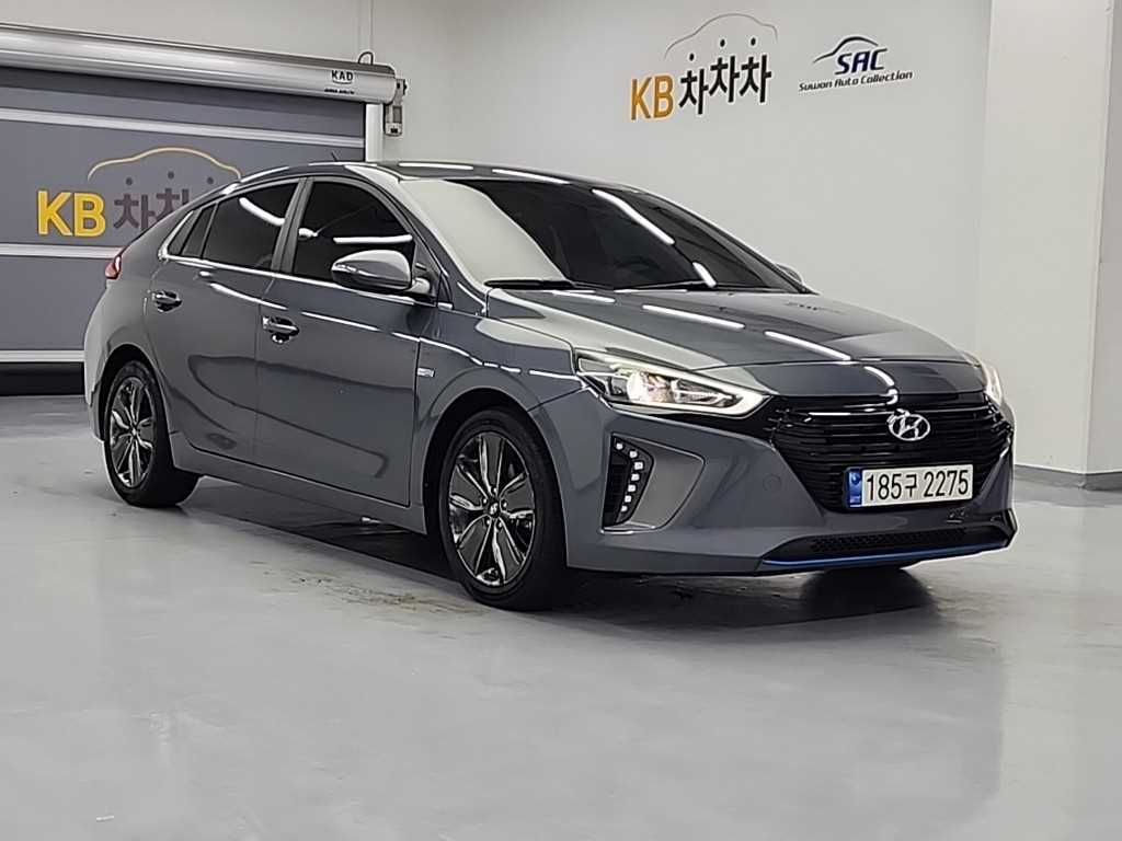 HYUNDAI Ioniq - Vista 4