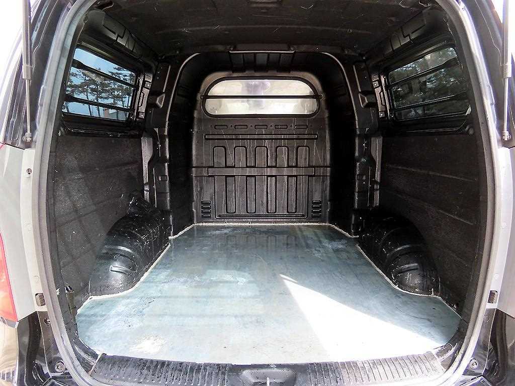 HYUNDAI Starex 2015 Negro - Importación desde Corea - HF Imports Iquique - Foto 18