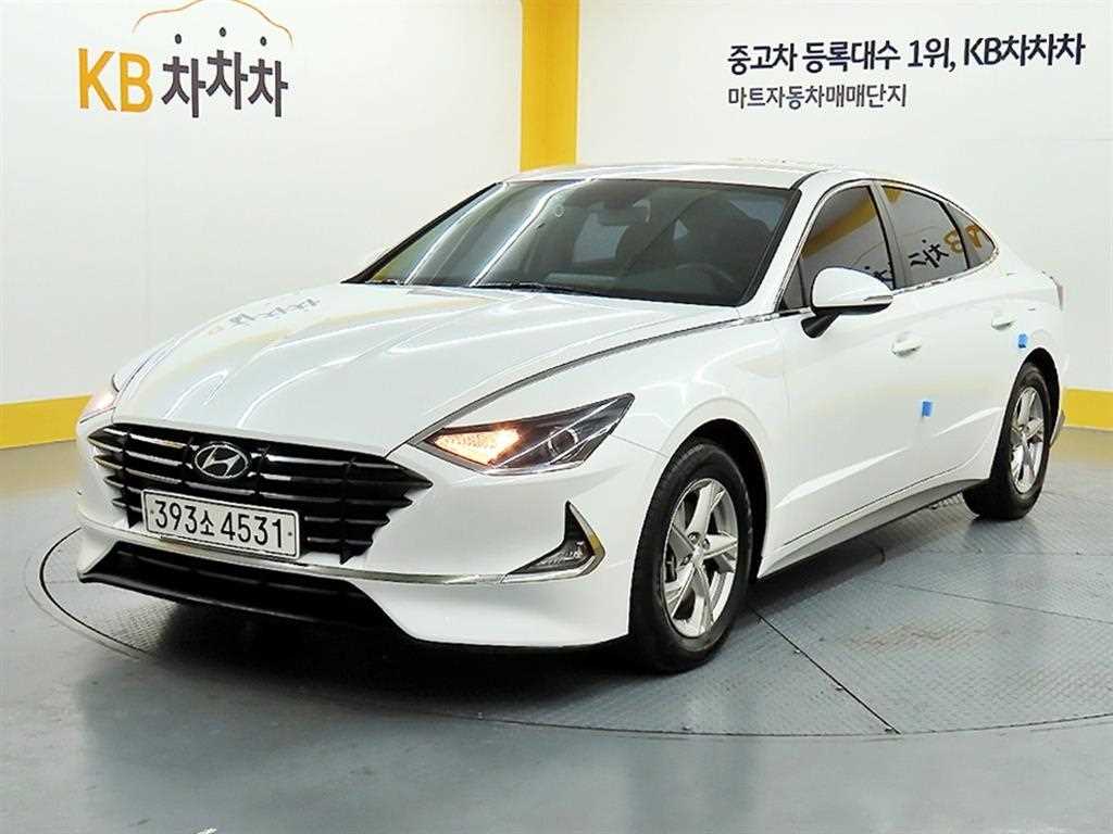 HYUNDAI Sonata - Vista 2