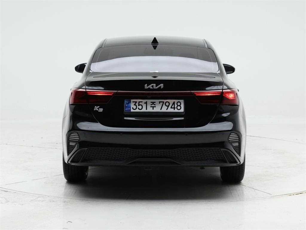 KIA K3 - Vista 5