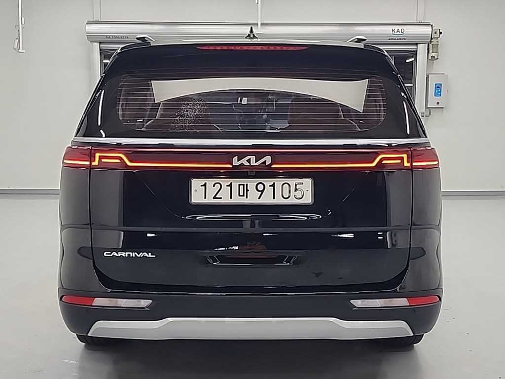 KIA Carnival - Vista 3