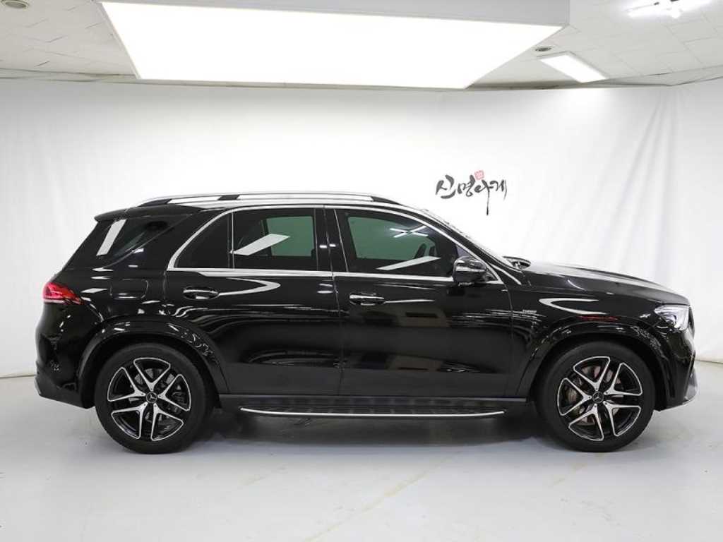 Mercedes Benz GLE Class - Vista 3