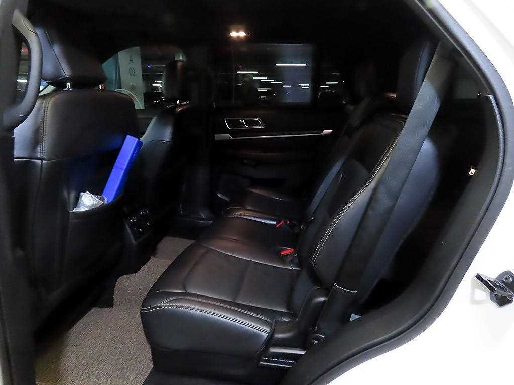Ford Explorer - Vista 7