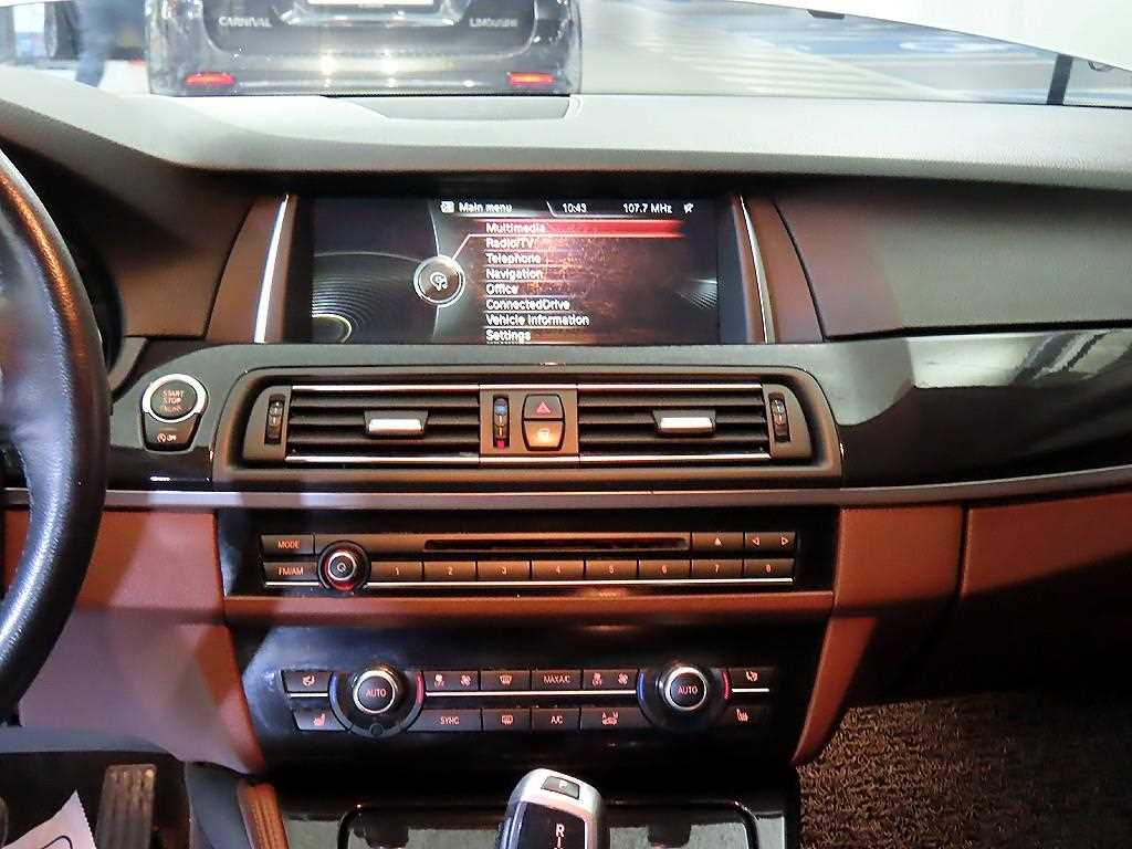 BMW 5 Series - Vista 11
