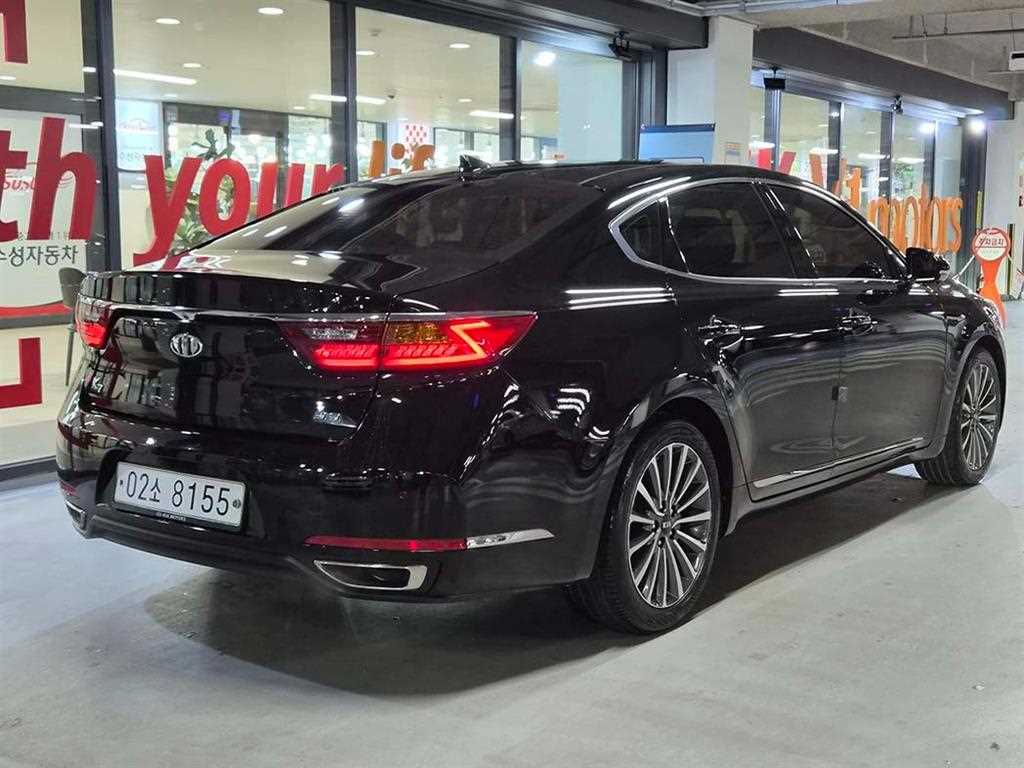 KIA K7 - Vista 4