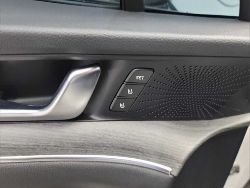 KIA K5 - Vista 7