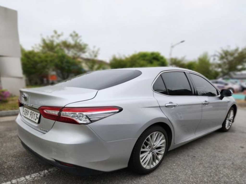 Toyota Camry - Vista 6
