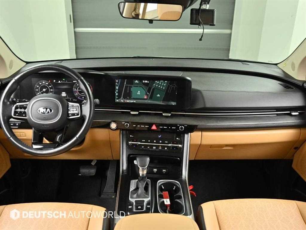 KIA Carnival - Vista 7