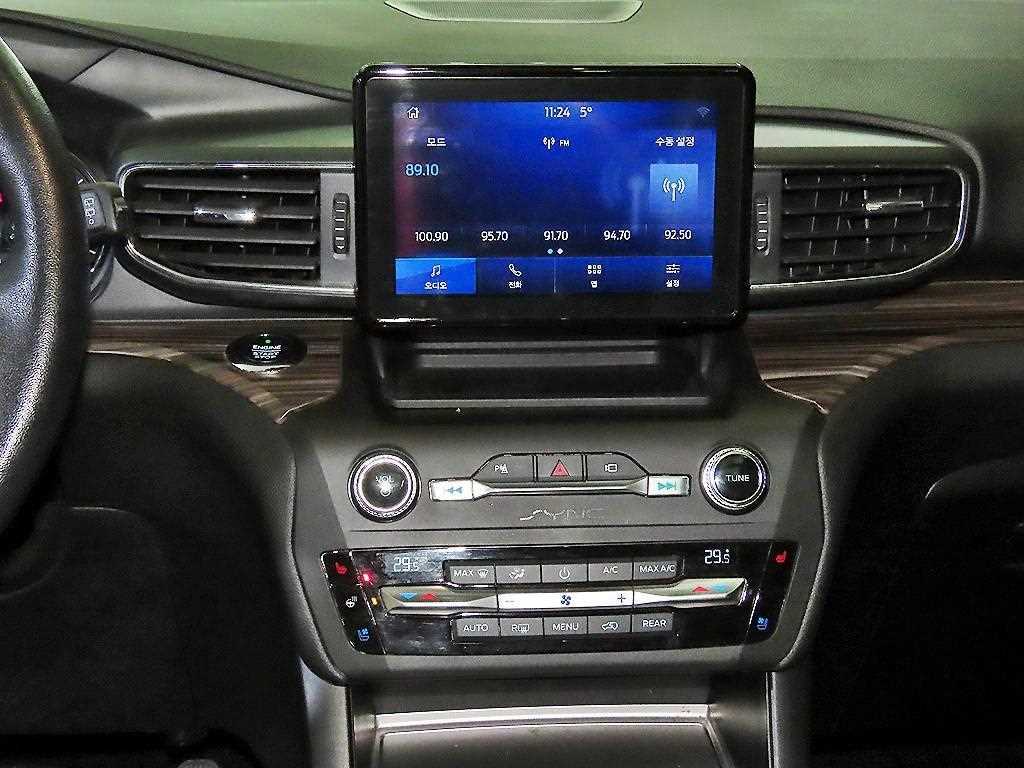 Ford Explorer - Vista 11