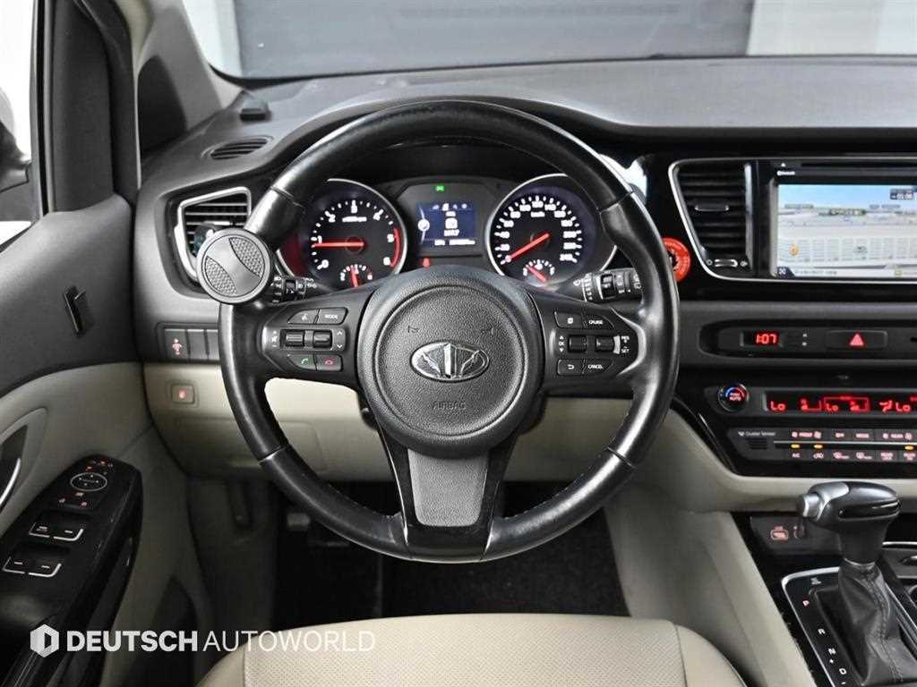 KIA Carnival 2015 Blanco - Importación desde Corea - HF Imports Iquique - Foto 13