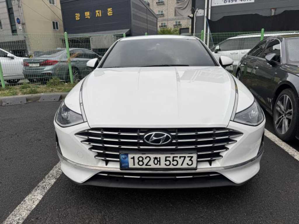 HYUNDAI Sonata 2022 Blanco - Importación desde Corea - HF Imports Iquique - Foto 1