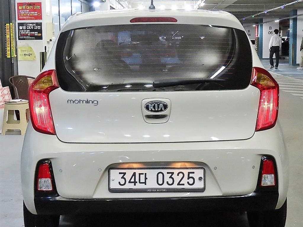 KIA Morning - Vista 5