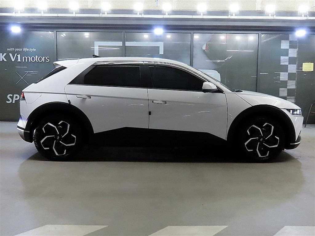 HYUNDAI Ioniq 5 - Vista 3