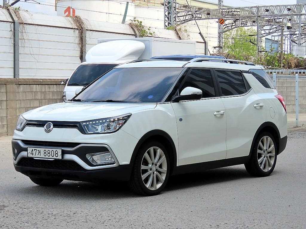 Ssangyong Tivoli - Vista 2