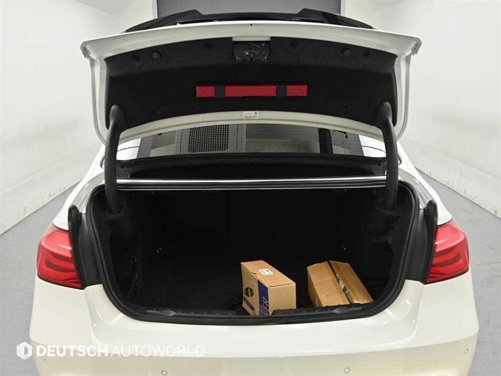 BMW 3 series 2018 Blanco - Importación desde Corea - HF Imports Iquique - Foto 20