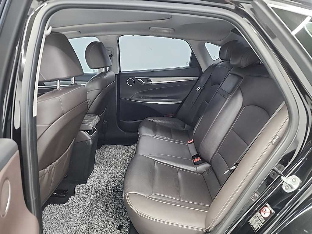 HYUNDAI Grandeur - Vista 12