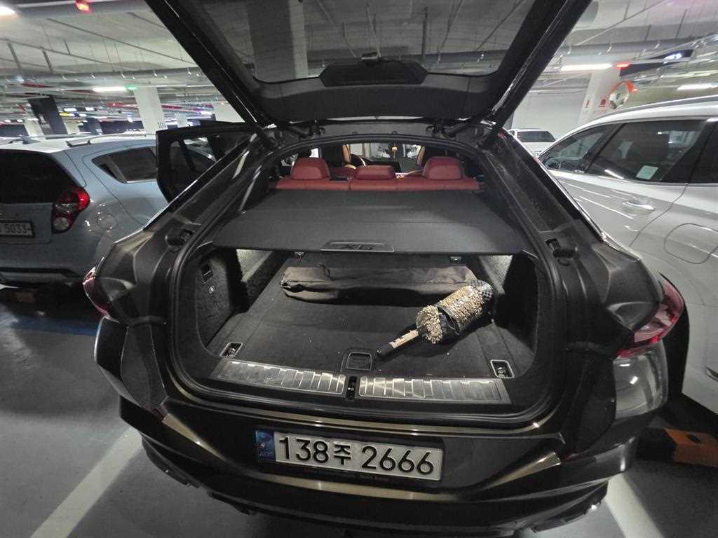 BMW X6 - Vista 8