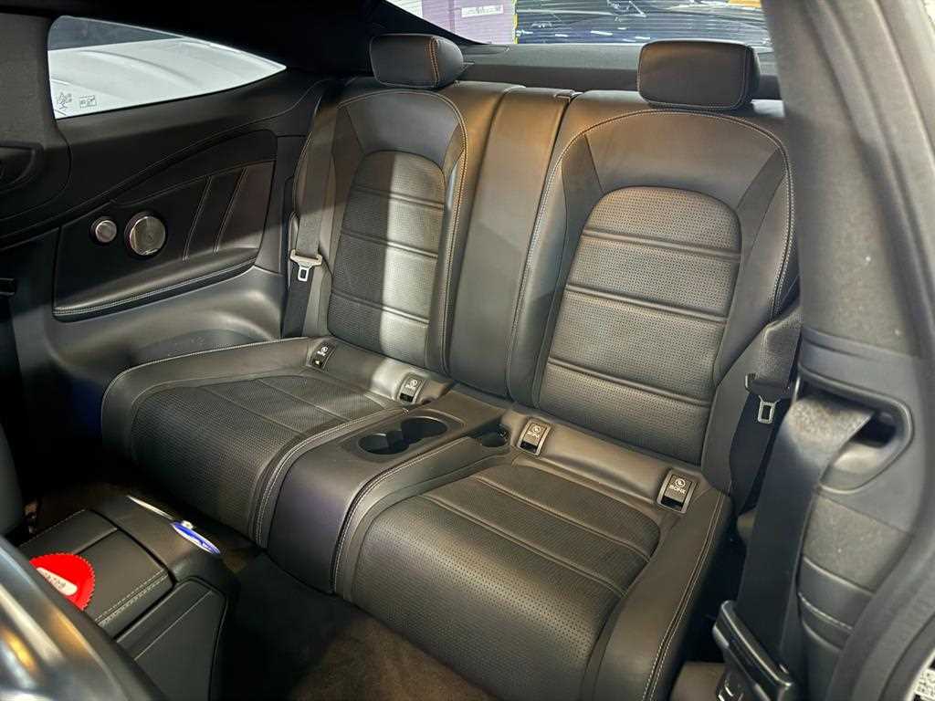 Mercedes Benz C Class - Vista 7