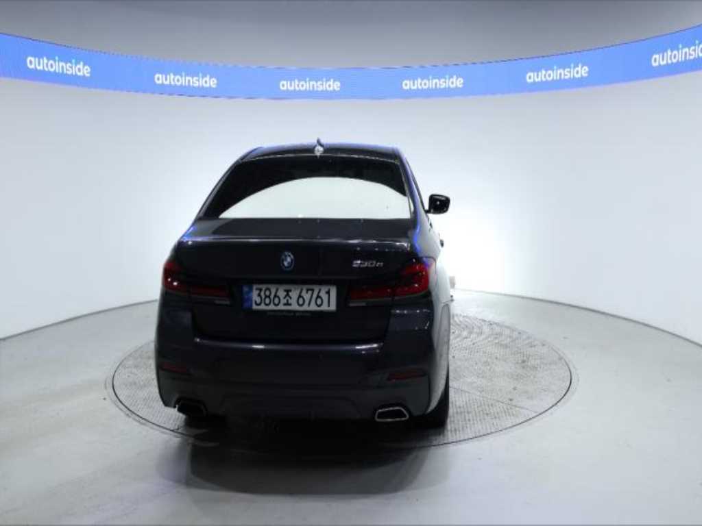 BMW 5 Series - Vista 4