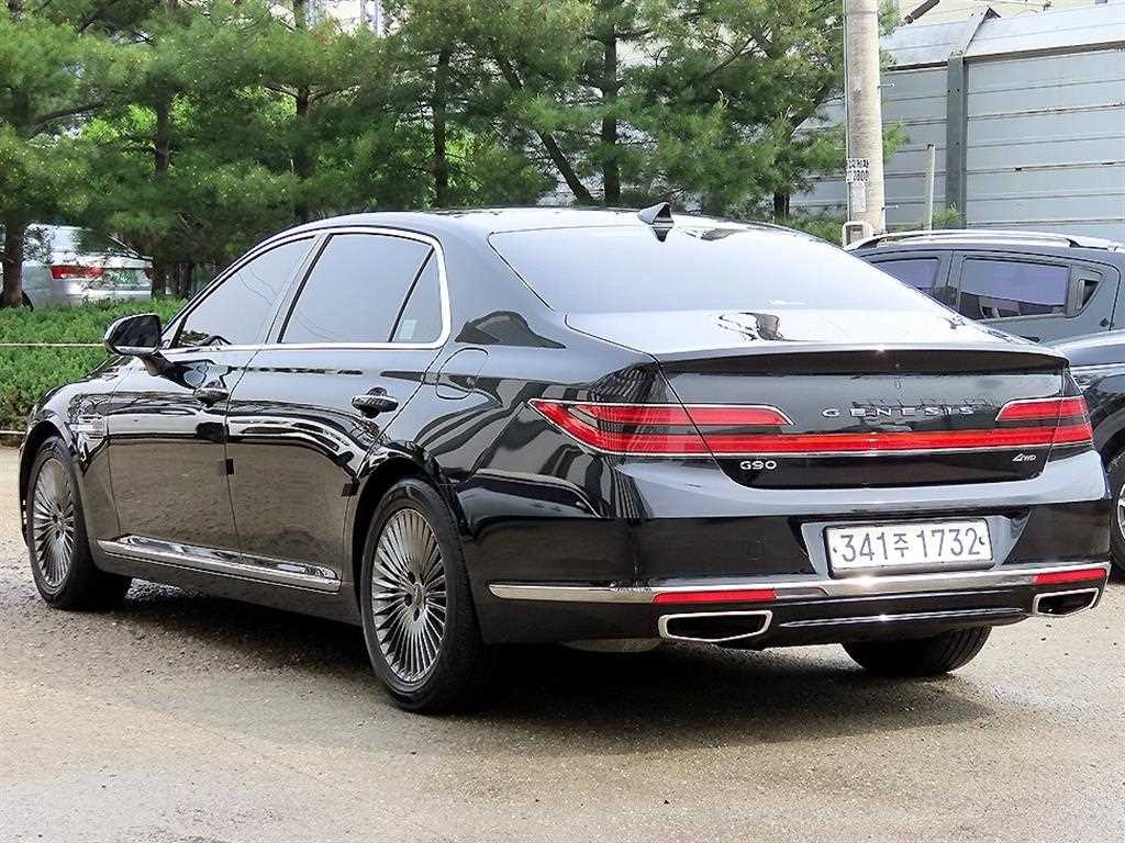 Genesis G90 - Vista 3
