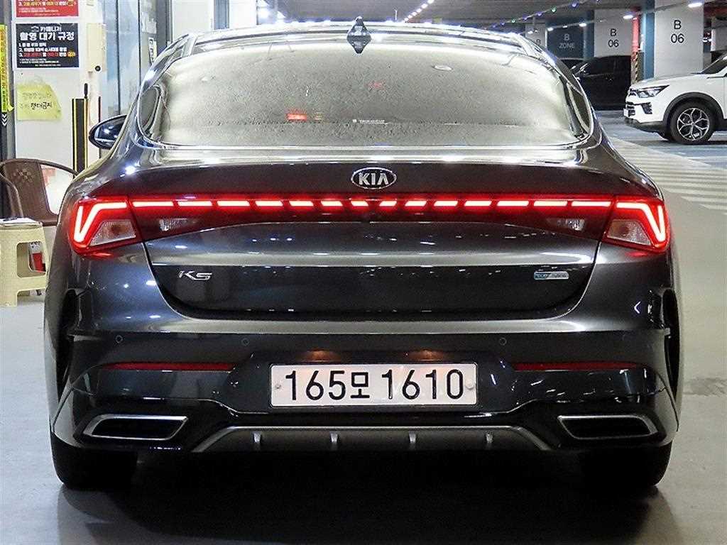 KIA K5 - Vista 5