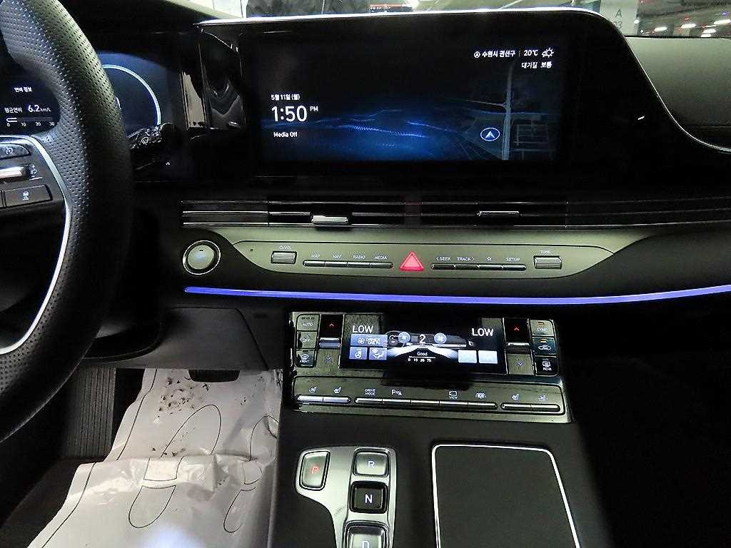 HYUNDAI Grandeur - Vista 11