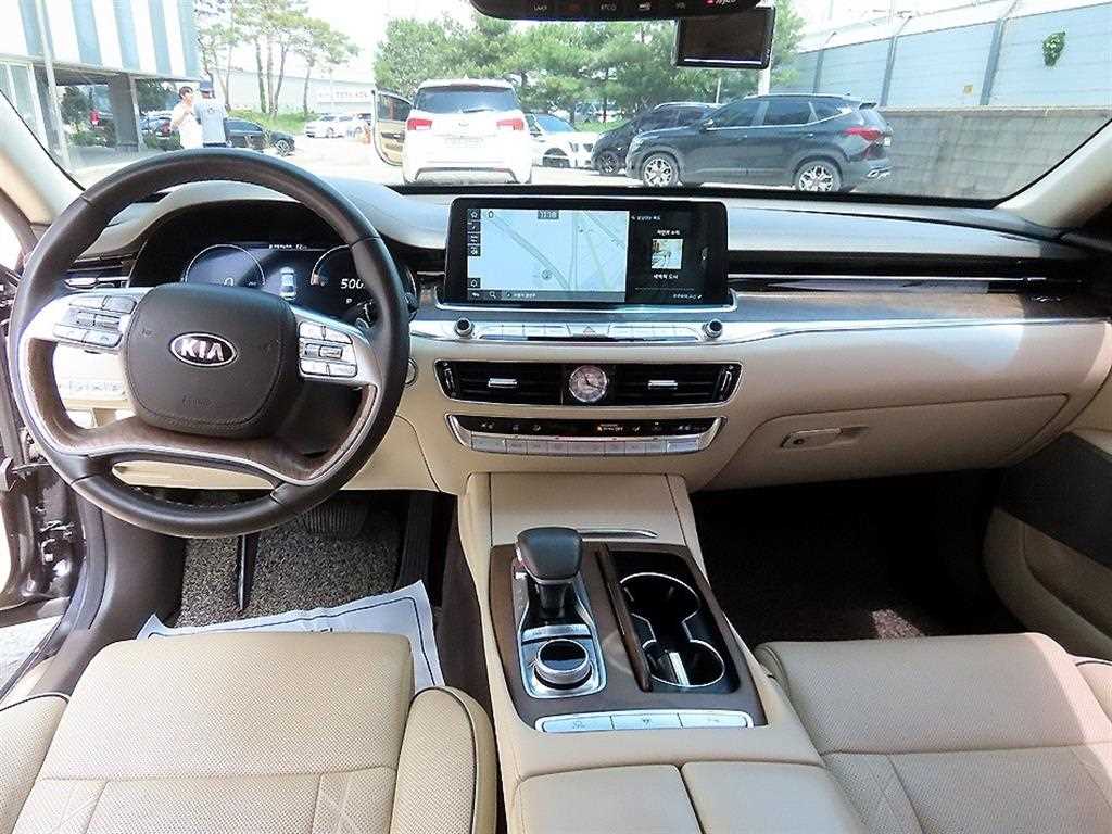 KIA K9 - Vista 7