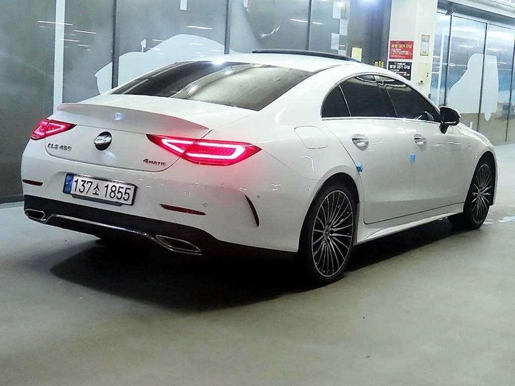 Mercedes Benz CLS Class - Vista 4