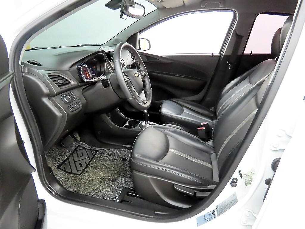 Chevrolet Spark - Vista 5