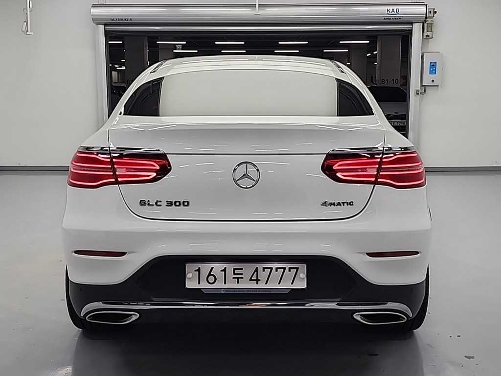Mercedes Benz GLC Class - Vista 3
