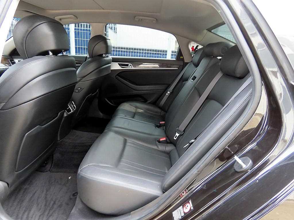 Genesis G80 - Vista 6