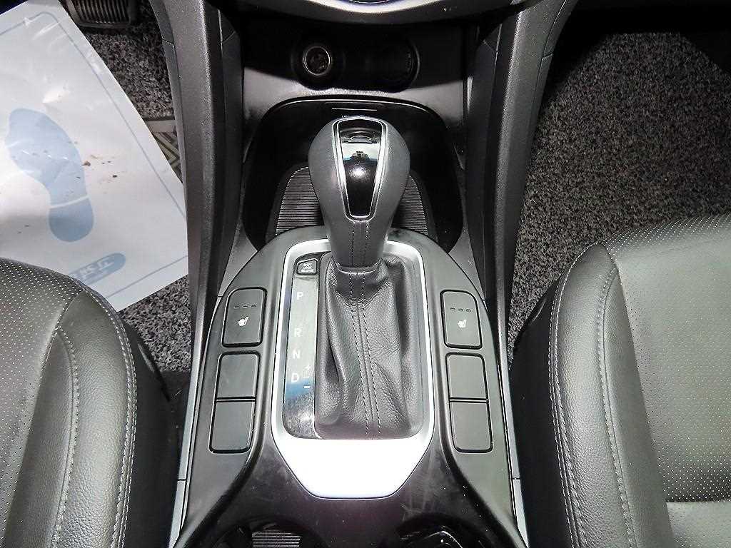 HYUNDAI Santa Fe - Vista 10
