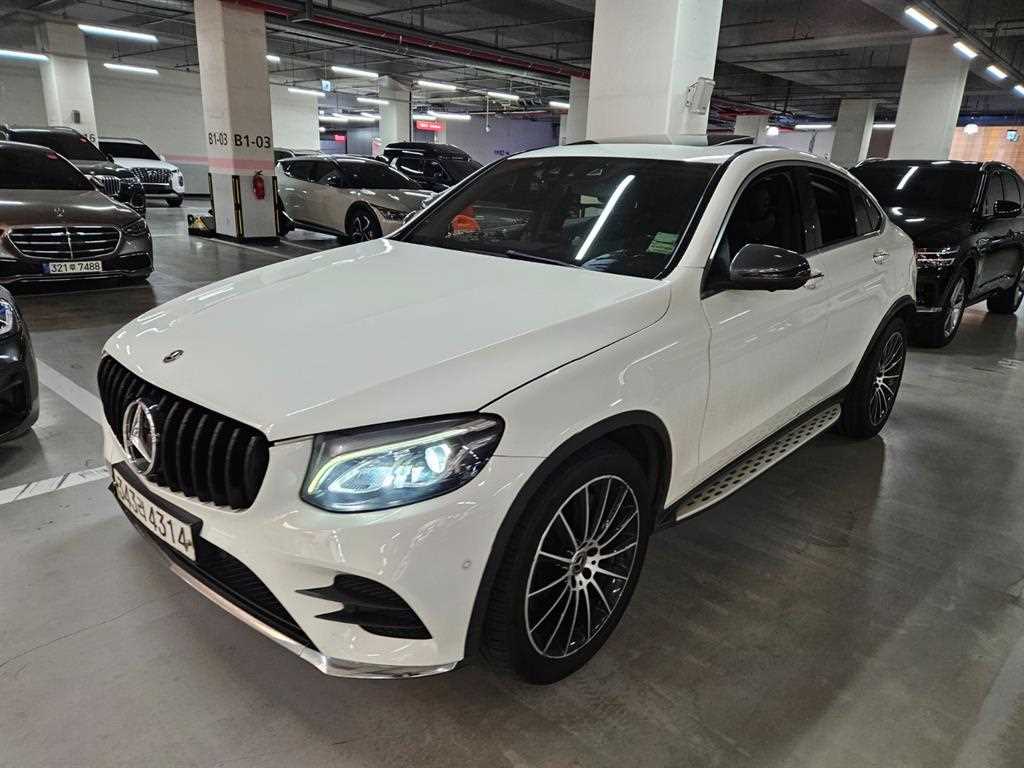 Mercedes Benz GLC Class - Vista 3