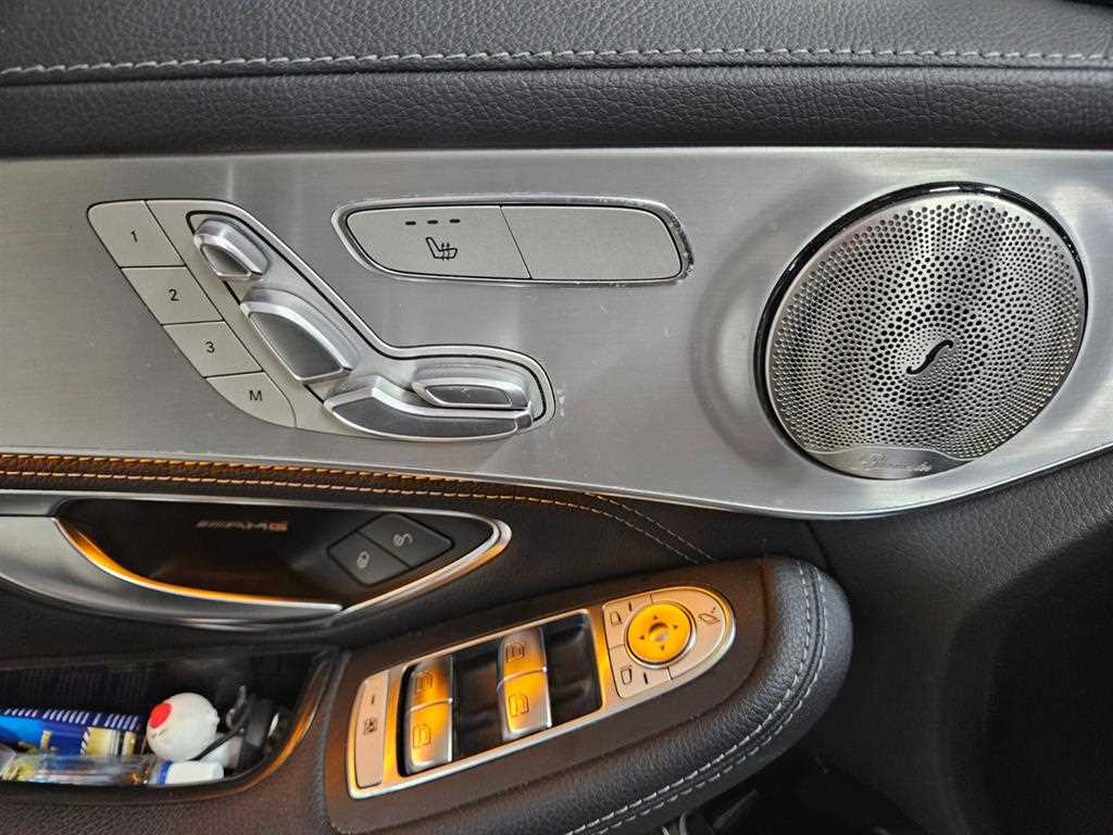 Mercedes Benz GLC Class - Vista 9