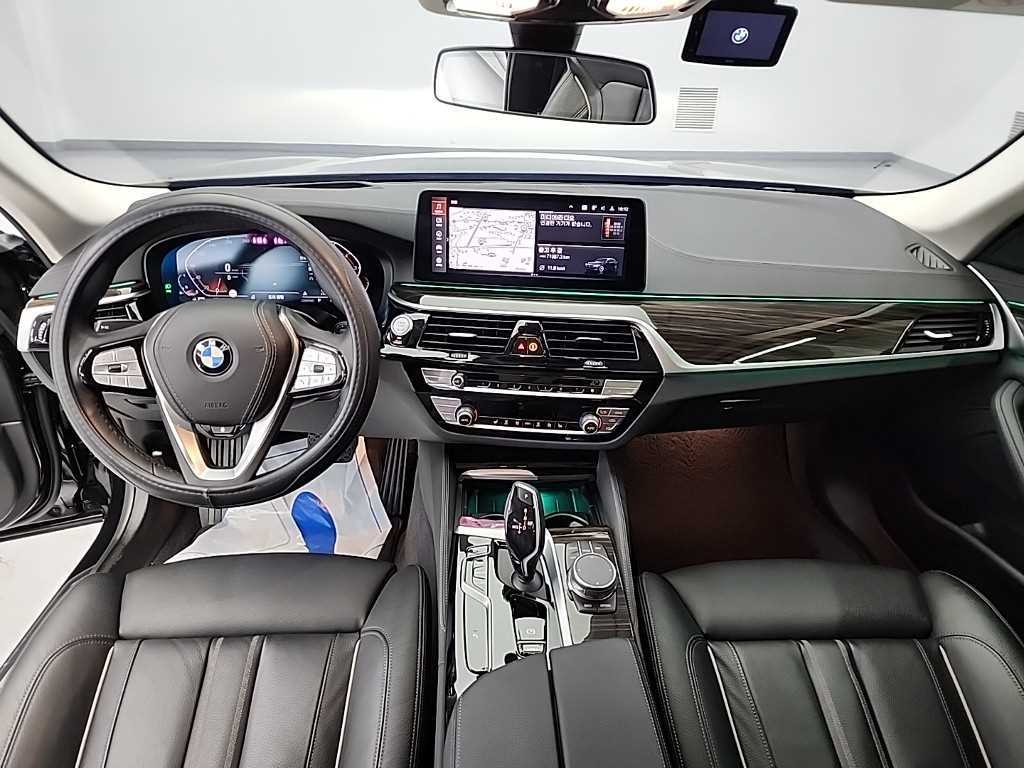 BMW 5 Series - Vista 7