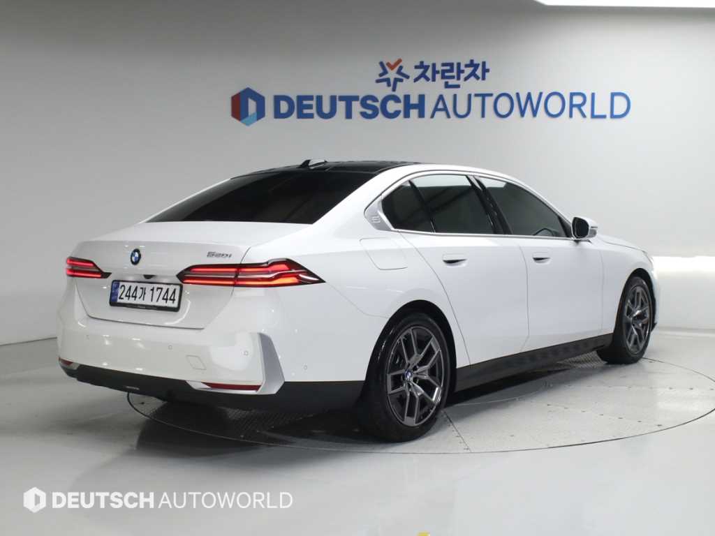 BMW 5 Series - Vista 2