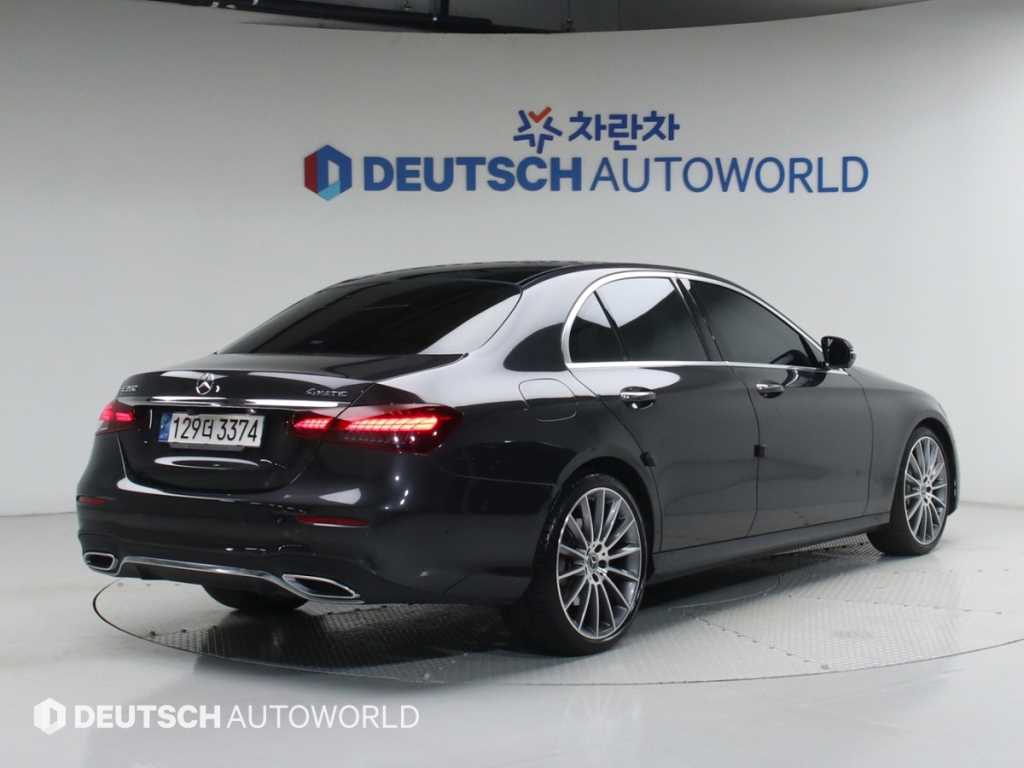 Mercedes Benz E class - Vista 2