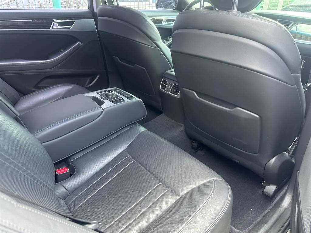 Genesis G80 2018 Negro - Importación desde Corea - HF Imports Iquique - Foto 14