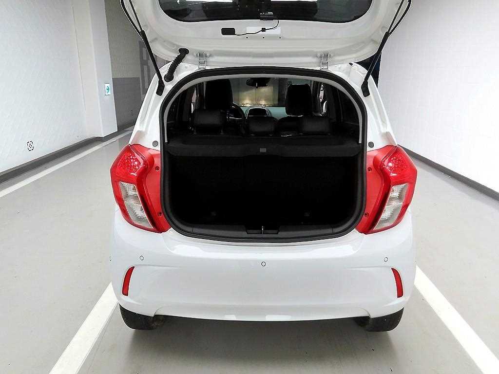 Chevrolet Spark - Vista 5