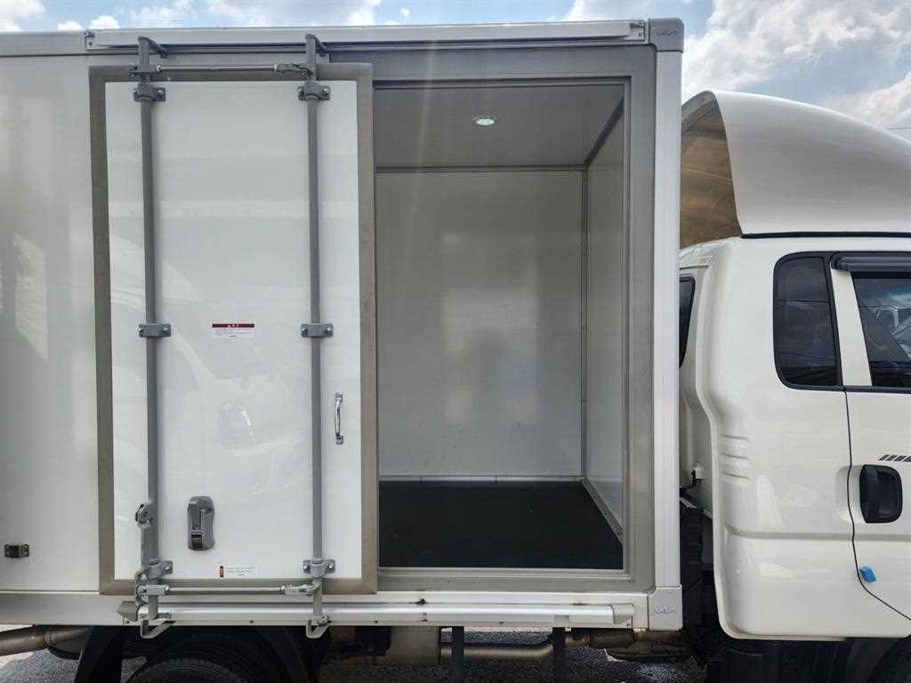 Small Truck Normal Box(High Deck) - Vista 11
