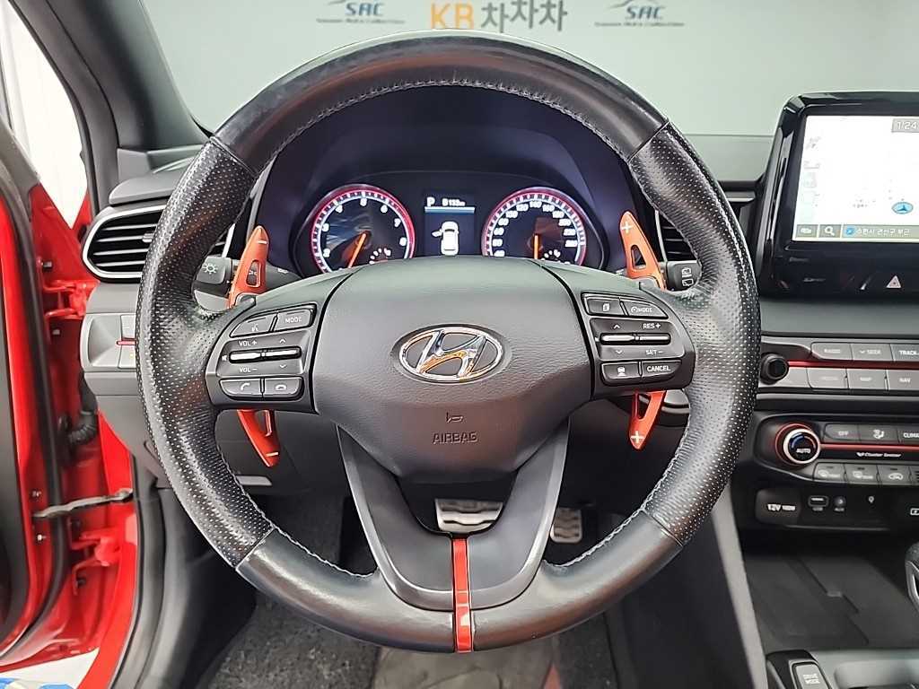 HYUNDAI Veloster - Vista 9
