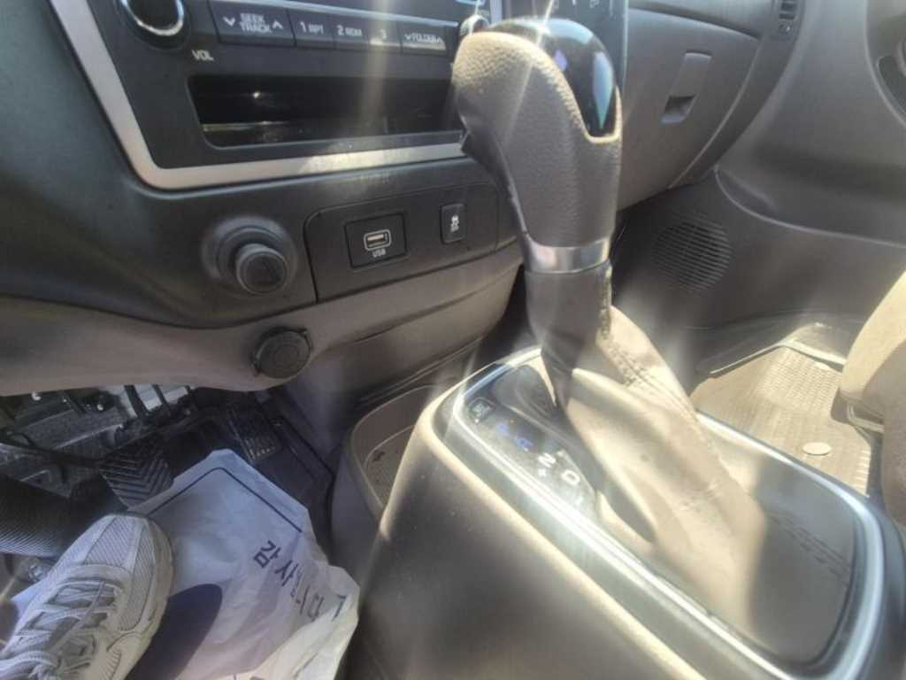 Small Truck Cargo (small) 2020 Blanco - Importación desde Corea - HF Imports Iquique - Foto 14