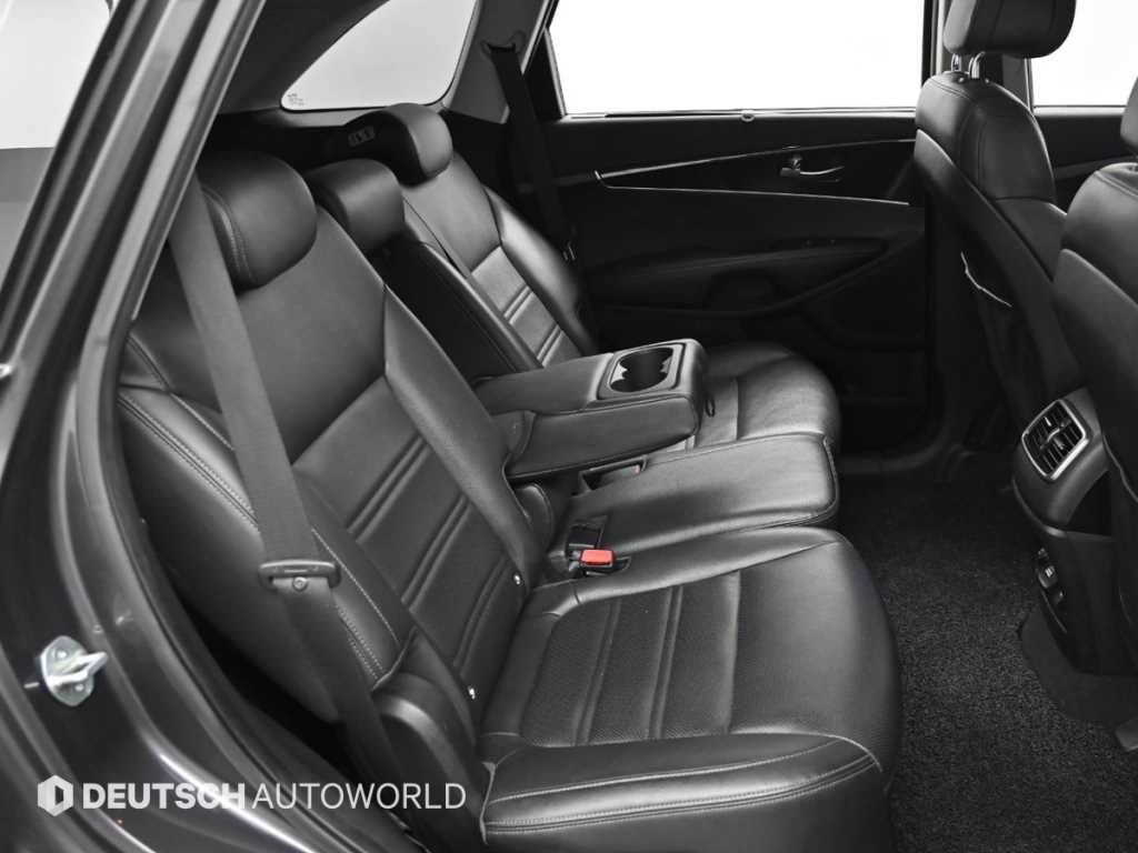KIA Sorento - Vista 12